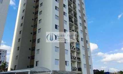Lindo Apartamento com 3 dormitórios e Varanda na Vila Ema