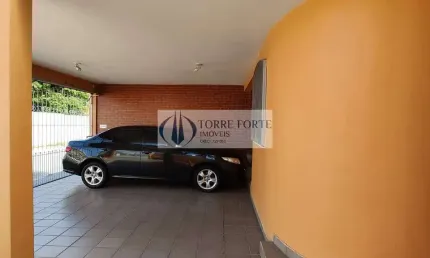 Sobrado 3 dormitórios 1 suíte e 4 vagas  na Vila Nhocuné