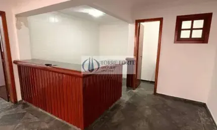 Linda casa com 3 dormitórios, terraço e 2 vagas no Jardim das Vertentes