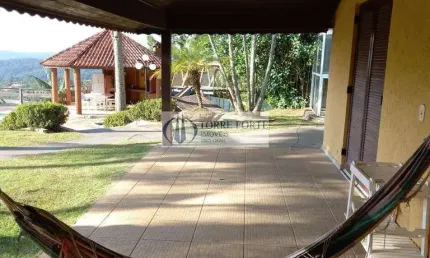 Casa com 5 dormitorios 2 suites 4 ou mais vagas , Piscina em Campo Limpo.