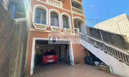 Linda casa com 3 dormitórios, edícula e 4 vagas na Vila Nova Mazzei