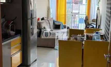 Lindo apartamento 2 dormitórios, 1 vaga com moveis planejados