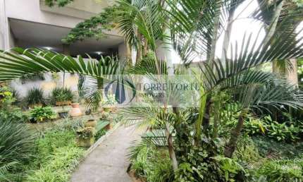 Belo Apartamento com 3 Dormitórios em Vila Floresta