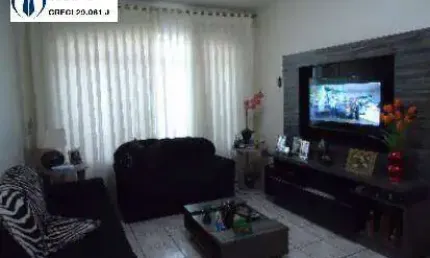 Sobrado Triplex com 3 dormitórios, suíte na Chácara Mafalda.