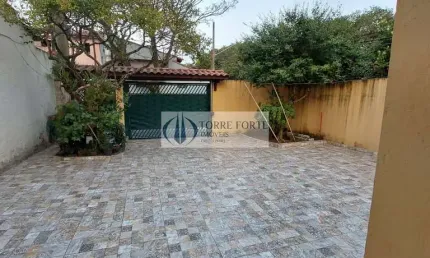 Bela casa 2 dormitórios 6 vagas e um amplo quintal na Vila Formosa