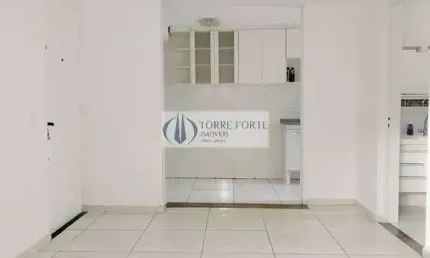 Apartamento com quintal privativo 1 dormitório e 1 vaga na ponte rasa