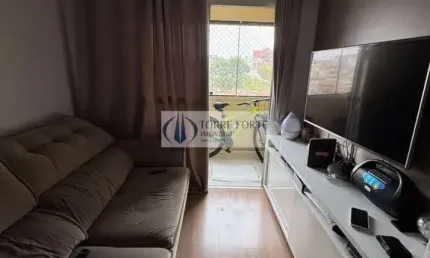 Belo Apartamento com 3 dormitorios 1 vaga , Varanda na Cidade Lider .