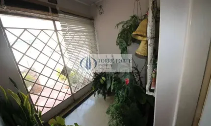 Linda casa assobradada com 5 dormitórios 2 banheiros e6 vagas  no Ipiranga