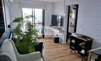 Apartamento reformado 2 dormitórios e 1 vaga no brás