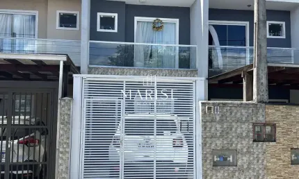 Casa com 3 quartos à venda na Rua México, Floresta, Joinville, 83 m2 por R$ 520.000