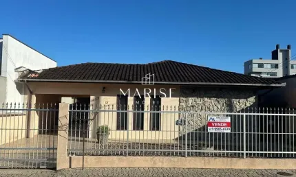 Casa com 3 quartos à venda na Rua Ursa Maior, 485, Guanabara, Joinville, 174 m2 por R$ 830.000