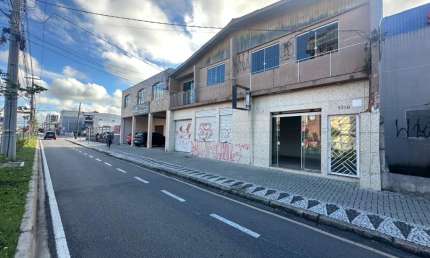 Sobrado comercial, com sala e sobreloja à venda no Capão Raso - Cód. 06.087