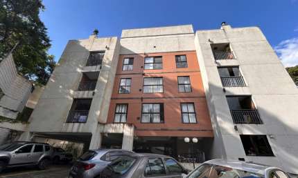Lindo apartamento de 2 quartos (1 suíte e 1 demi-suíte) ao lado do Ecoville - Cód. 01.074