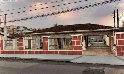 Casa com 4 quartos à venda no Floresta, Joinville 