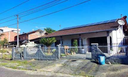 Casa com 3 quartos à venda no Carijós, Indaial 