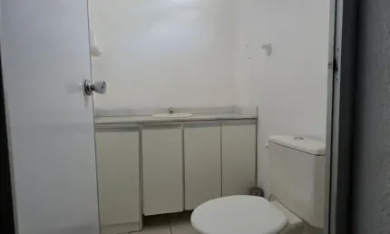 Espaço Comercial de 250m² para Locação | Ideal para Clínicas e Escritórios