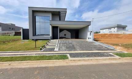 Casa à venda no bairro Jardins Porto em Senador Canedo/GO