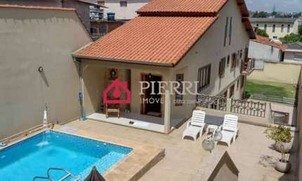 Sobrado maravilhoso com piscina, área de lazer, simplesmente incrível!!
