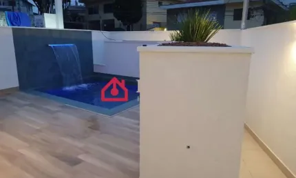 Sobrado a venda no Parque São Domingos, piscina no Condomínio