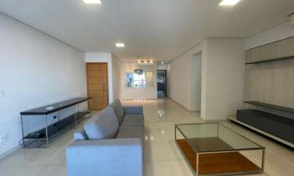 PONTA DA PRAIA – LOCAÇÃO – 03 SUITES – VARANDA GOURMET – VISTA FANTÁSTICA