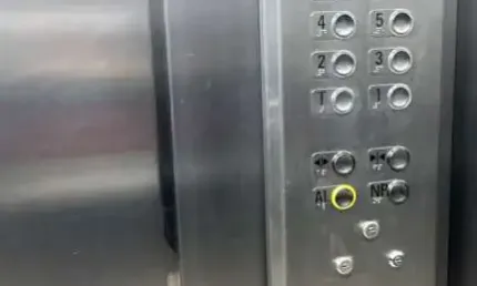 Sala comercial para alugar na Rua Marconi, República, São Paulo