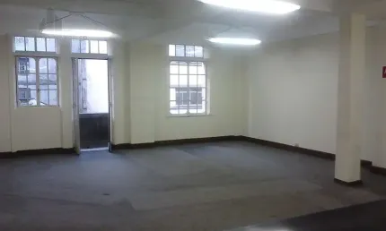 Casa comercial para alugar na Rua Benjamin Constant, Sé, São Paulo