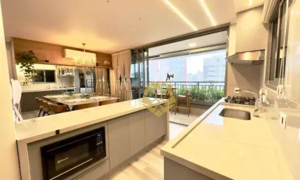 Apartamento no centro proximo ao circulo militar, com 3 dormitórios à venda, 106 m² por R$ 1.800.000