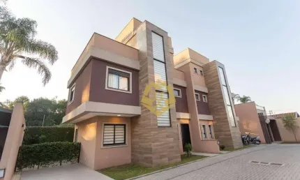 Casa de 3 dormitórios de 128m² com Móveis Planejados à venda por R$ 1.090.000 - Uberaba - Curitiba/PR!