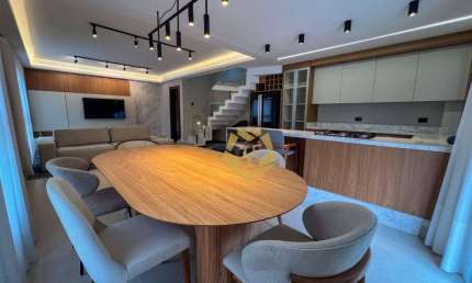Excelente Casa Mobiliada com 3 dormitórios à venda, 172 m² por R$ 1.698.000 - Santa Felicidade - Curitiba/PR!!