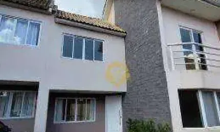 Sobrado com 3 dormitórios à venda, 109 m² por R$ 630.000,00 - Boqueirão - Curitiba/PR