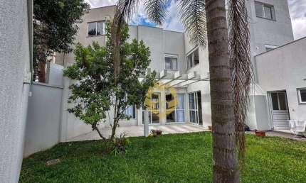 Casa de condominio fechado no Bacacheri com quintal grande, com 4 dormitórios à venda, 412 m² por R$ 2.860.000