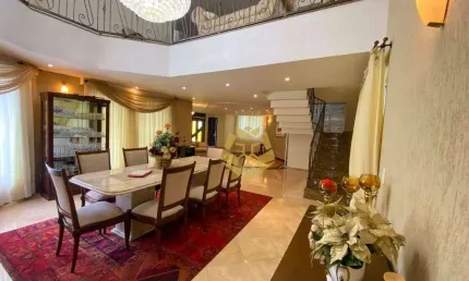 Belíssima Casa com 5 dormitórios à venda por R$ 1.850.000 - Boa Vista - Curitiba/PR