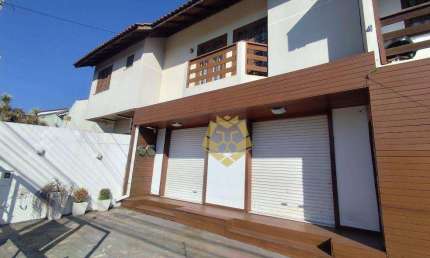 Excelente casa com 4 dormitórios ou 6 salas para alugar, 190 m² por R$ 3.500/mês - Tarumã - Curitiba/PR