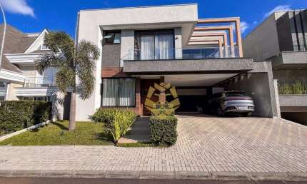 Casa espetacular em condomínio fechado no Bairro Uberaba