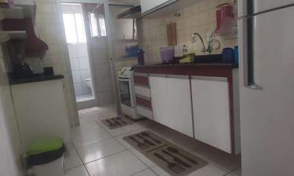 ATENÇÃO: 1 DORM COM 1 SUITE SACADA GUILHERMINA 50m DA PRAIA