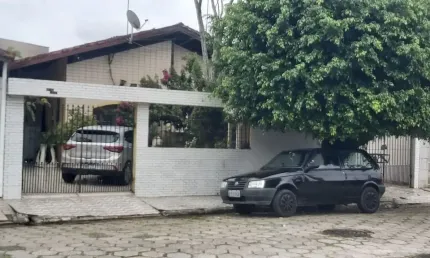 Casa com 2 quartos à venda na Avenida Presidente Kennedy, 5799, Tupi, Praia Grande