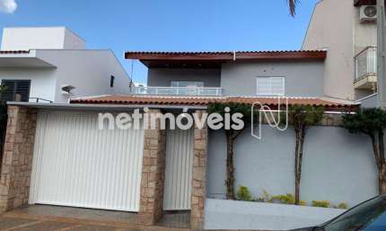 Casa com 4 quartos à venda na Rua Aracaju, Vila Nossa Senhora de Fátima, Americana