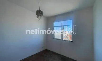 Apartamento com 2 quartos para alugar na Rua Teixeira Barros, Parque Bela Vista, Salvador