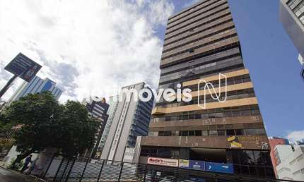 Sala comercial com 1 sala para alugar na Avenida Tancredo Neves, Caminho das Árvores, Salvador