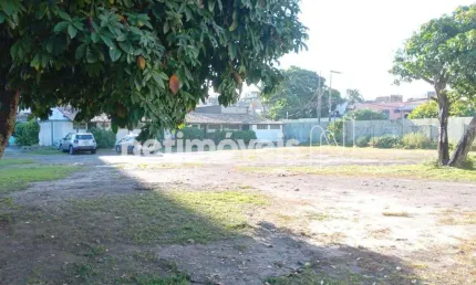 Terreno à venda na Rua Marquês de Queluz, 22, Pituaçu, Salvador