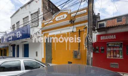 Casa comercial com 2 salas para alugar na Rua dos Artistas, Garcia, Salvador