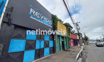 Ponto comercial com 1 sala para alugar na Avenida Jequitaia, 295, Água de Meninos, Salvador