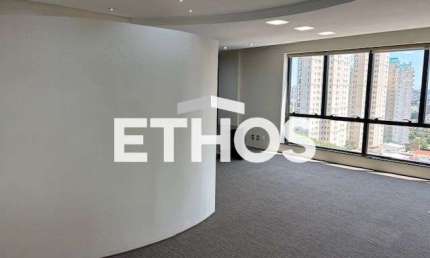 Sala Comercial de 500m2, alto padrao para alugar no bairro Anhangabau em Jundiai