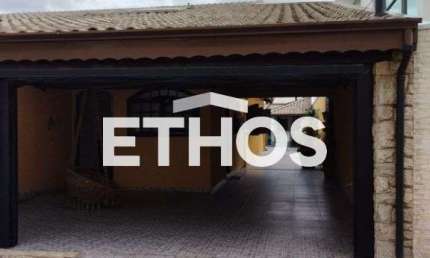 Casa de 276m2 com 03 dormitorios sendo 02 suites no Condominio Santa Teresa em Jundiai - Para venda