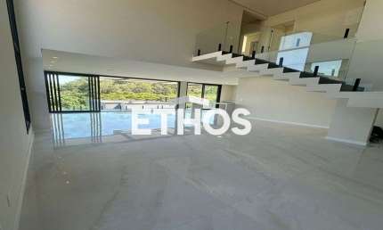 Casa de luxo a venda no Loteamento Residencial Horto Florestal em Jundiai