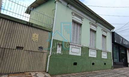 CASA NO CENTRO DE ITAPETININGA, Imovel antigo, excelente para fins comerciais.