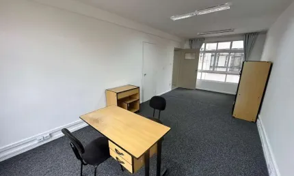 Sala comercial com 1 sala para alugar na rua benjamin constant, 153, sé, são paulo por r$ 380