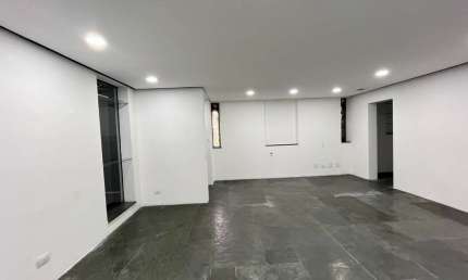 Casa comercial com 5 salas para alugar na Rua Barão de Campos Gerais, 727, Real Parque, São Paulo por R$ 8.000