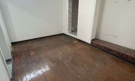 Casa com 2 quartos para alugar na Rua Anhangüera, 485, Barra Funda, São Paulo por R$ 4.000