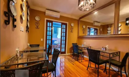 Casa com 3 quartos à venda na Rua Nilo, 465, Aclimação, São Paulo por R$ 1.280.006